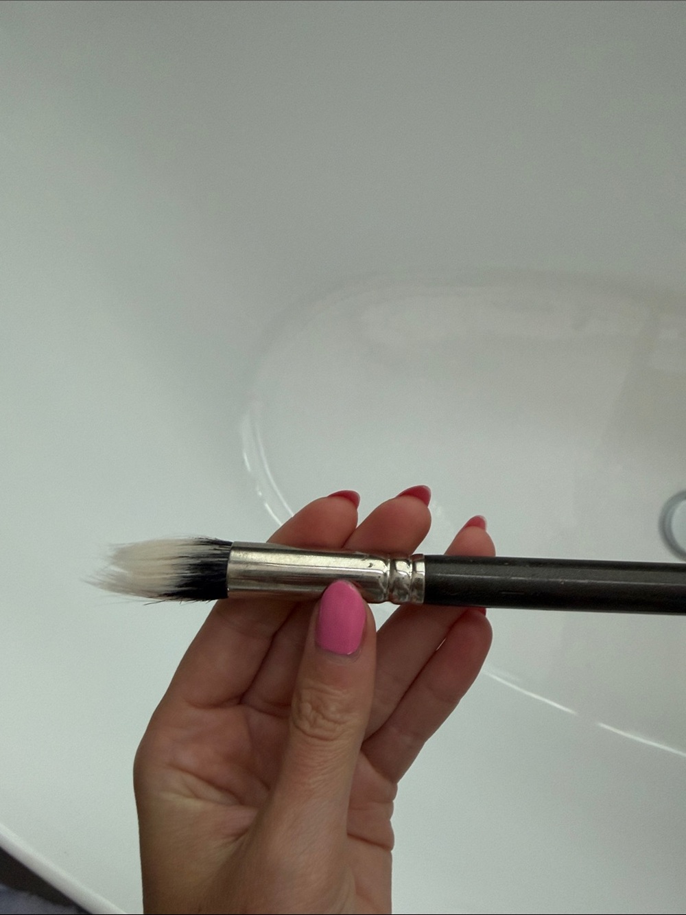 MAC MAKEUP BRUSH! 188 Small Duo Fibre Face Brush for blending!